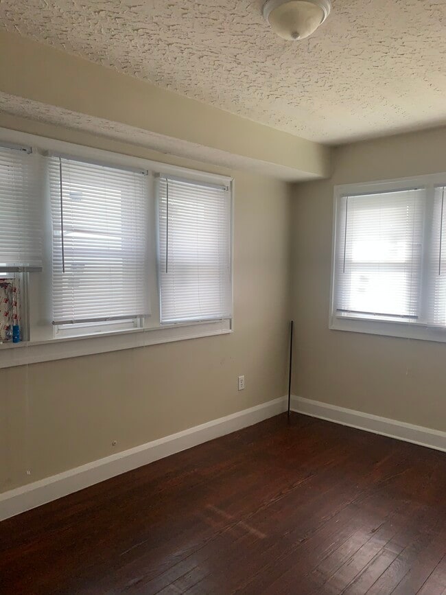 Photo - 603 N Rural st