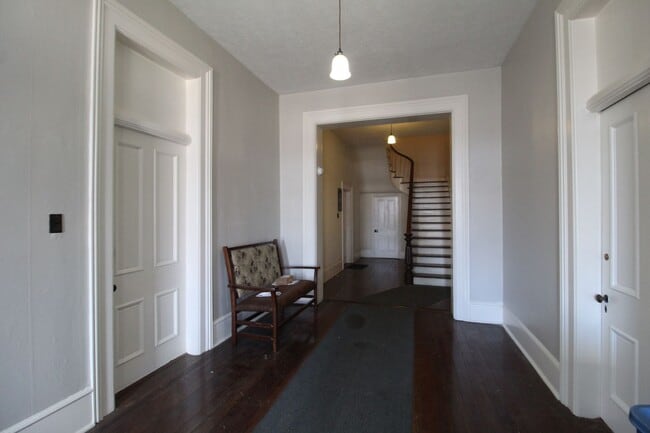 Photo - 1 bed, 1 bath apartment for rent in Downtown Harrisonburg!