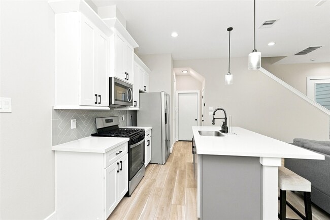 Photo - 8324 Curry Rd