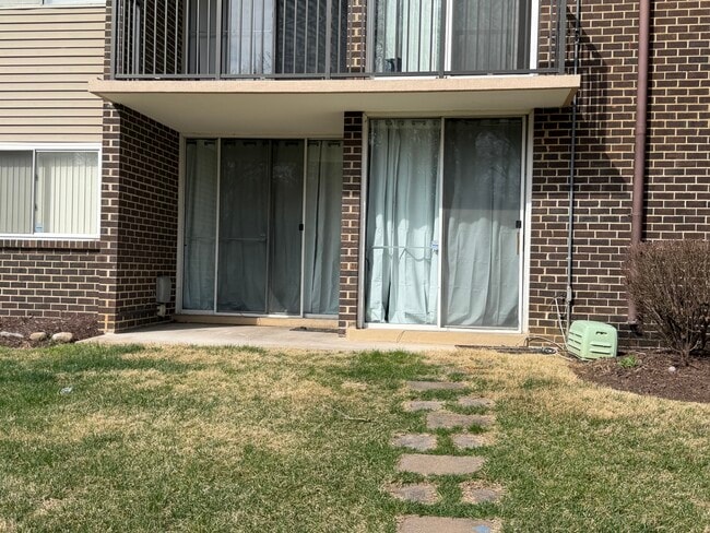 Photo - 10230 Prince Pl Unit T-5