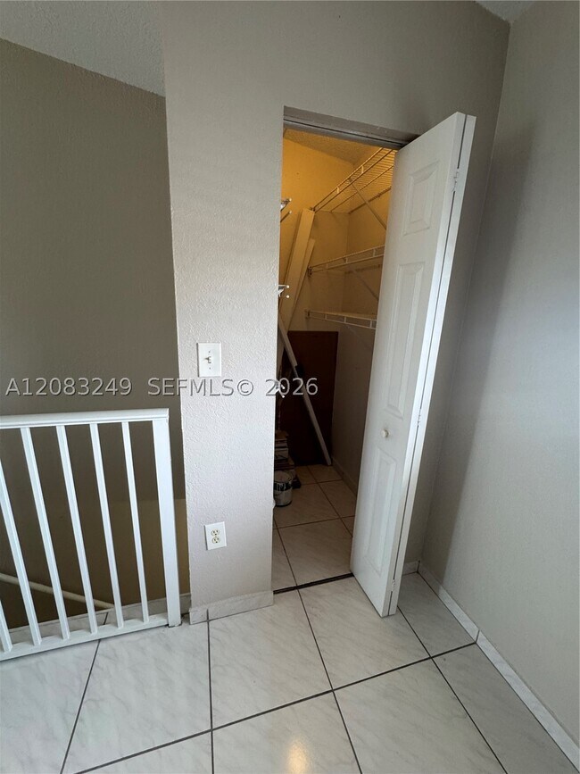 6801 W 36th Ave Unidad 204