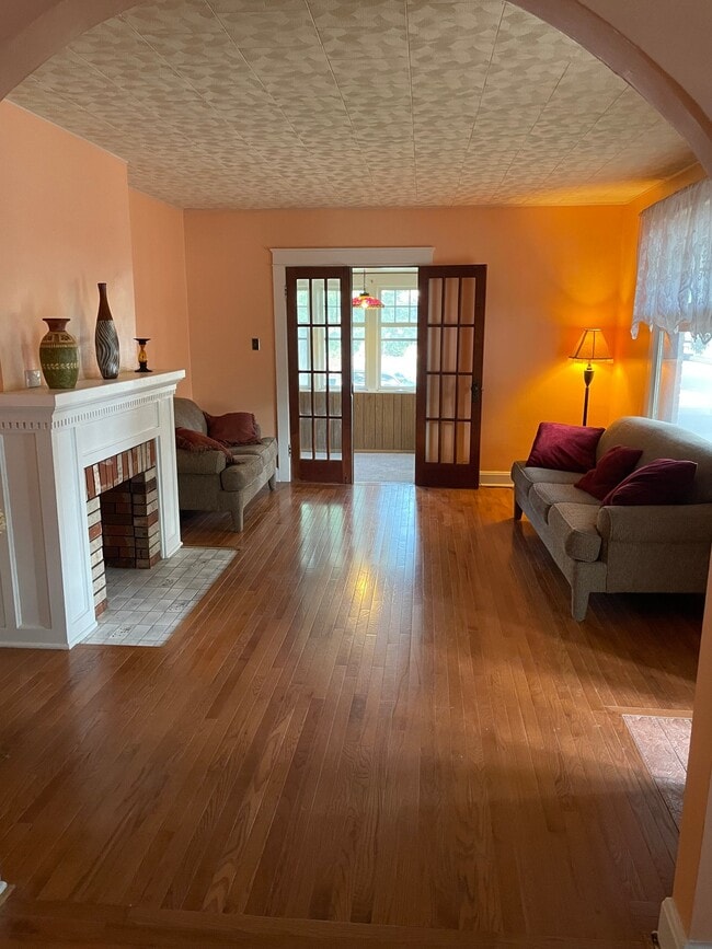 Photo - 2801 Clermont St