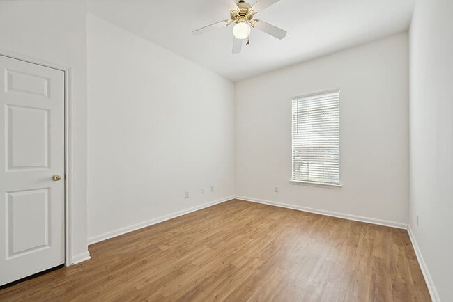 Fallbrook Ranch Apartments