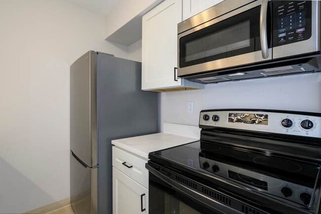 Photo - Oak Forest Apartments