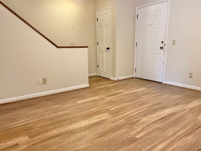 Photo - Lakewood Commons B202