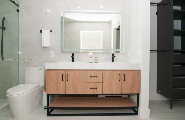 Photo - 4420 Dogwood Cir