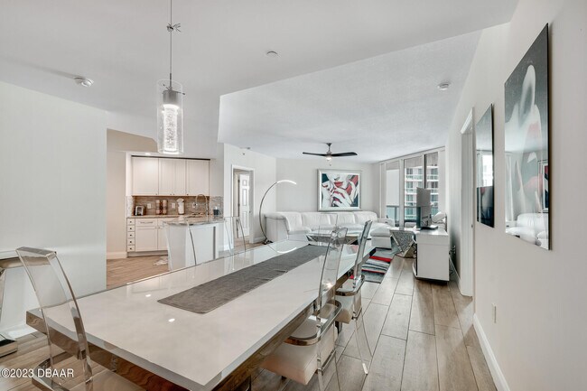 Photo - 231 Riverside Dr Unit 1006