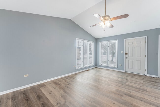 Photo - 7203 S 86th Ave