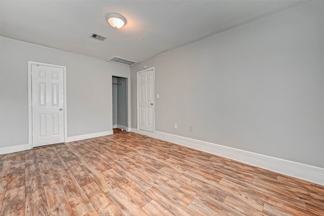 Building Photo - 4203 Tavenor Ln Rental