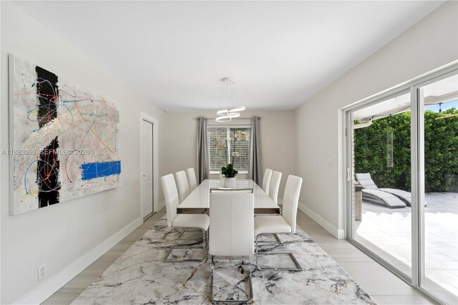 Photo - 1424 NE 53rd Ct