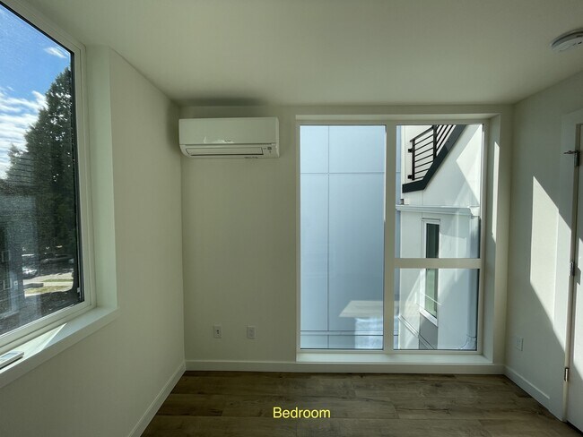 Photo - 1724E 11th Ave