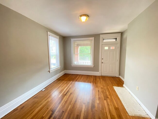 Photo - Summit St 2359-2361 MLR Unit 2361