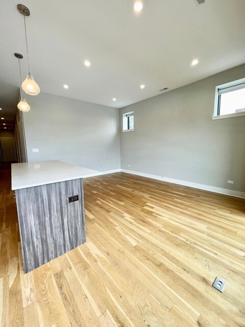 Photo - 4555 N Ravenswood Ave Unit 303