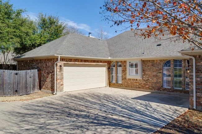 Photo - 2916 Alsatia Dr