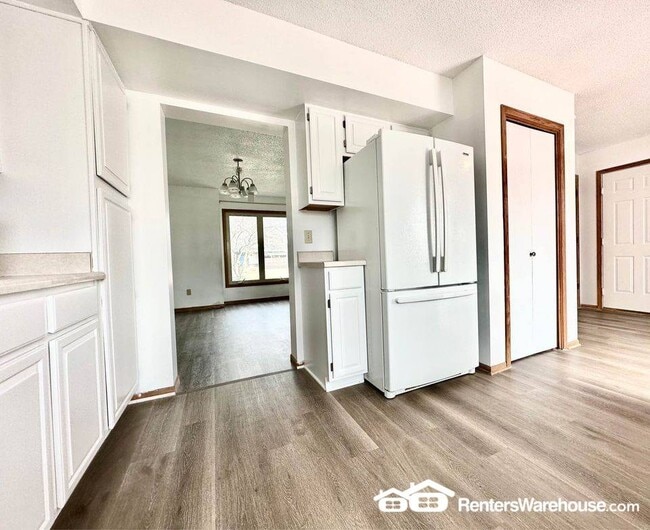 Photo - 2048 Walnut St