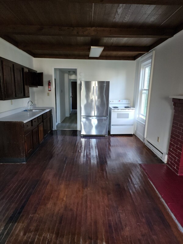 Photo - 49 N Main St Unit 4