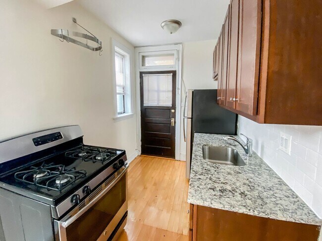Photo - 3622 N Marshfield Ave Apartamentos Unidad 2A