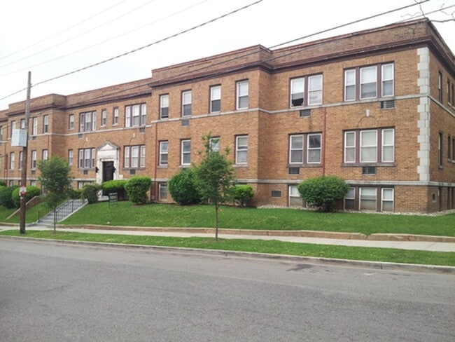 Photo - 5524 8th St NW