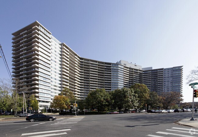 Photo - The Philadelphian Condominiums