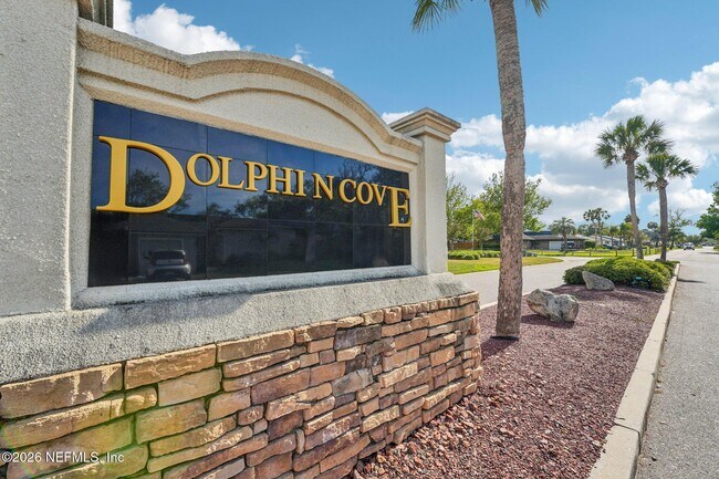 42 Dolphin Blvd