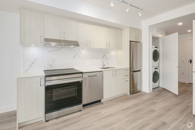 Studio - 446SF - Kitchen