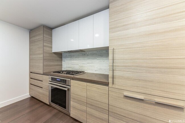 Photo - 718 Long Bridge St Unit 301