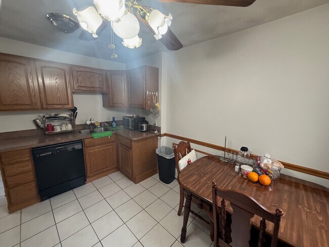 Photo - 148 Saratoga St Unidad #3 Rental
