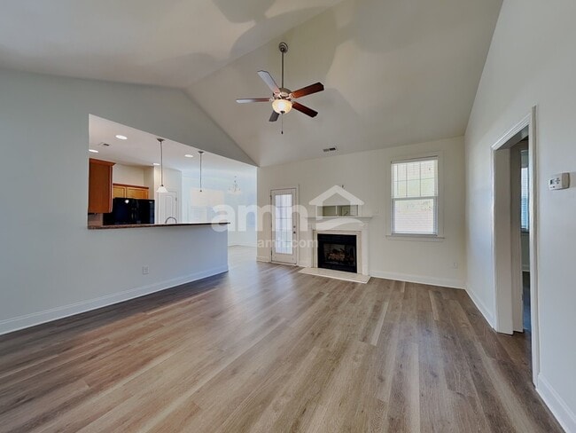 Photo - 166 Sequoia Dr