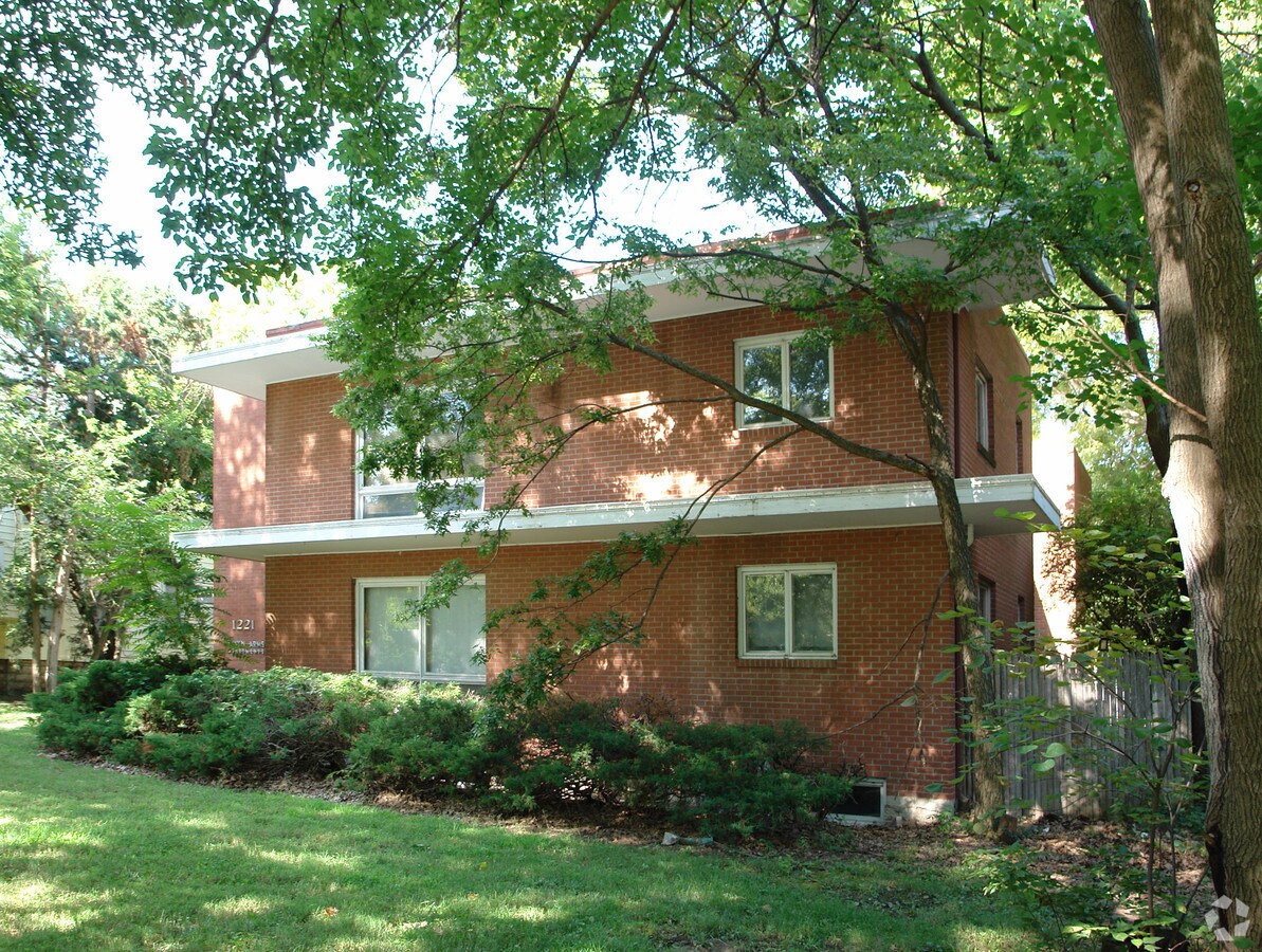 Photo - 1221 SW Western Ave