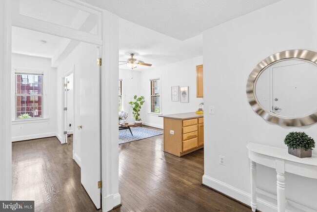 1401 Columbia Rd NW Unit 310