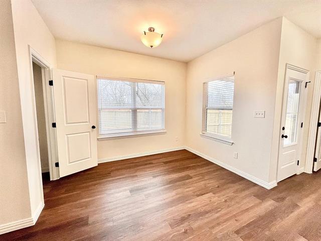 Photo - 327 E Nelson St