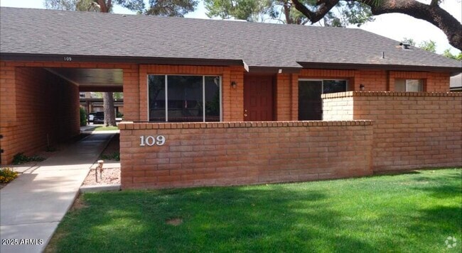 Building Photo - 109 W Concorda Dr Rental