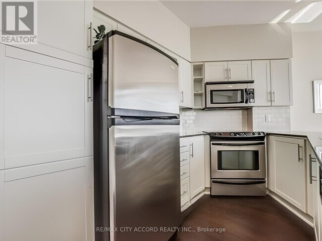 Photo - 15 Windermere Ave Unit 2702