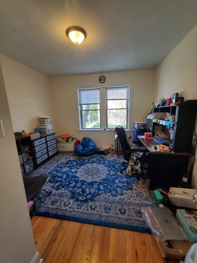 Photo - North Park Renovated Three Bedroom / Two Bathroom Unit 3401B-1