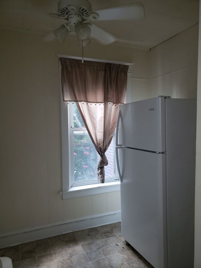 Photo - 2nd Floor Apt in Wilmington