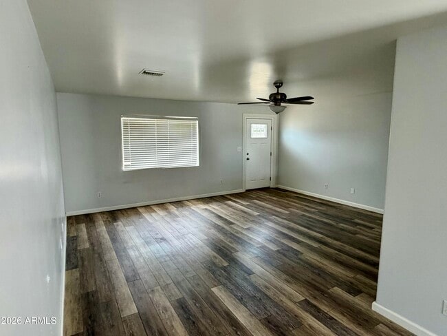 8659 W Calle Lejos