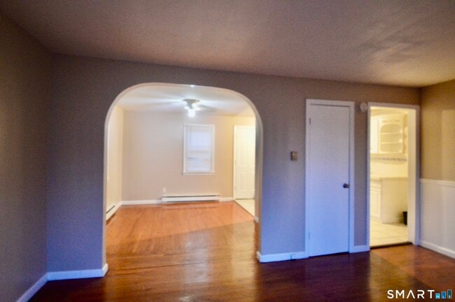 Photo - 136 Forest Rd