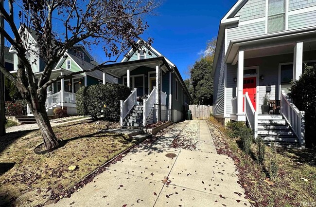 Photo - 614 Dorothea Dr