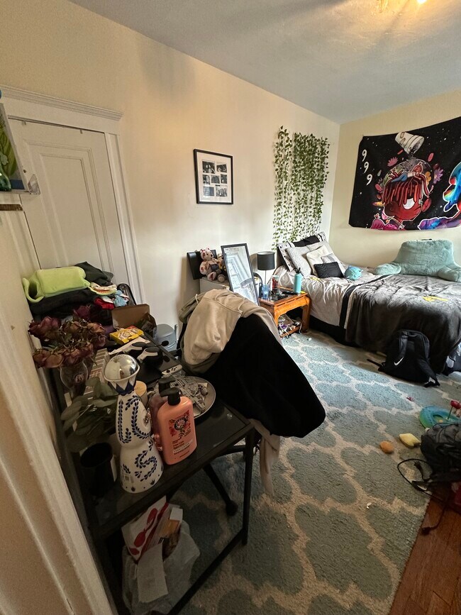 Photo - 736 Washington St