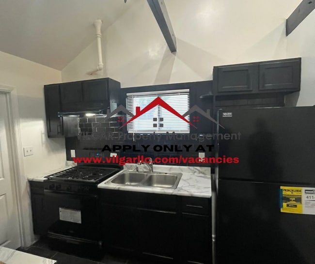 Photo - This cozy 3 bedroom, 1 bathroom home is pr...