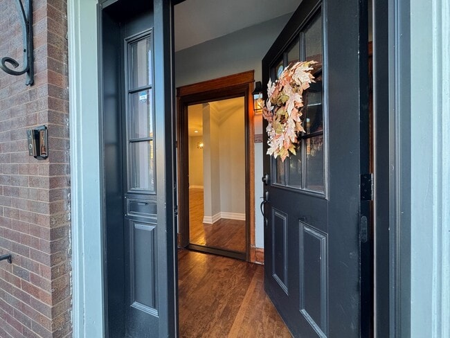 Building Photo - 4317 W 21st Pl Unit 1