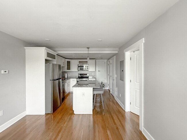 Photo - 468 Salem St Unit 2