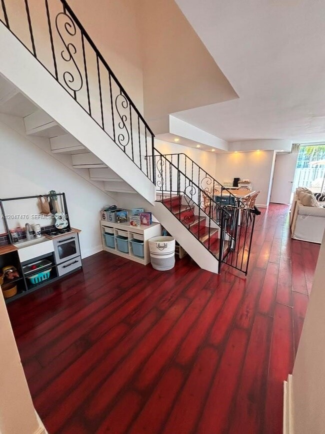 Photo - 926 NE 27th Ave
