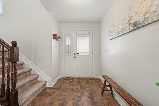 Photo - 513 Paul Metivier Dr