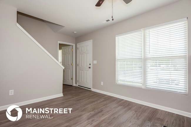 Photo - 5949 Hamilton Oaks Dr