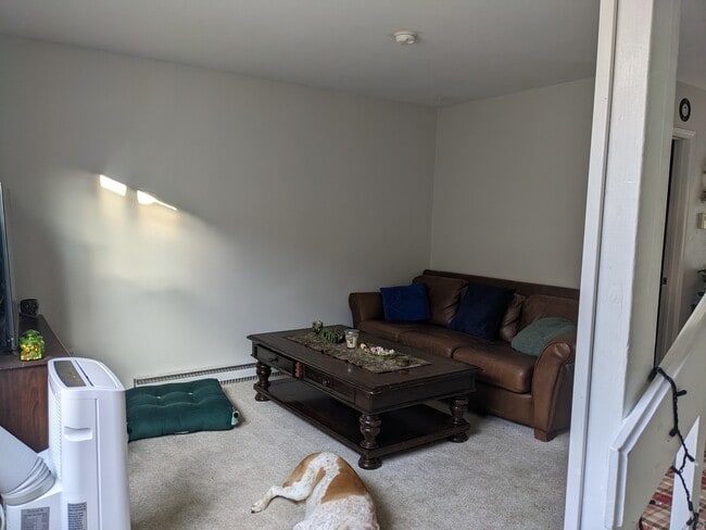 Living Room - 3205 Azalea Dr Unit 1