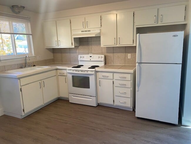 Photo - 1 Bedroom & 1 Bath Duplex Unit 1635