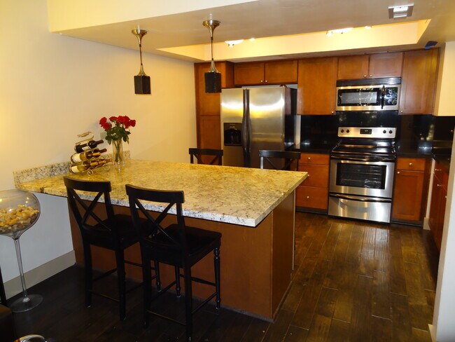 Photo - 500 N St Unidad 210