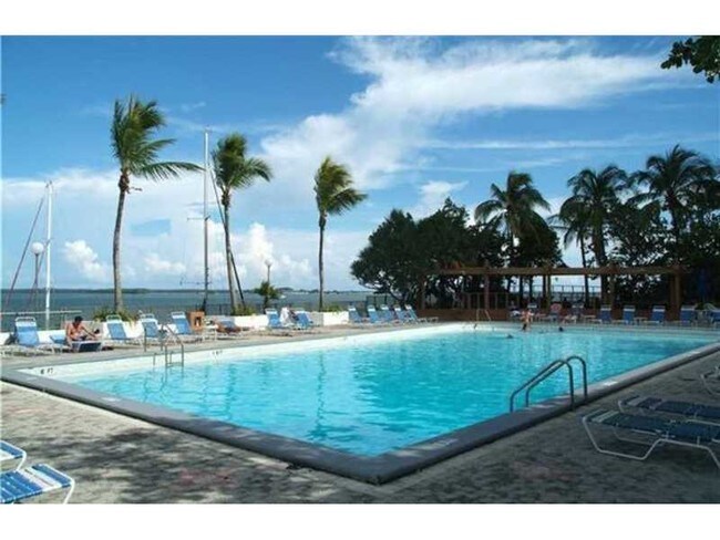 Photo - 999 Brickell Bay Dr