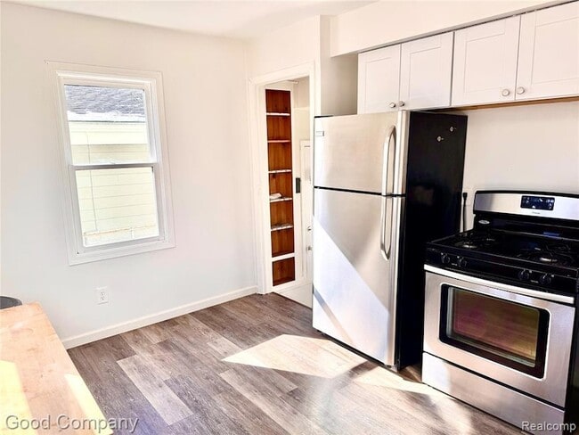 Photo - 18846 Poinciana